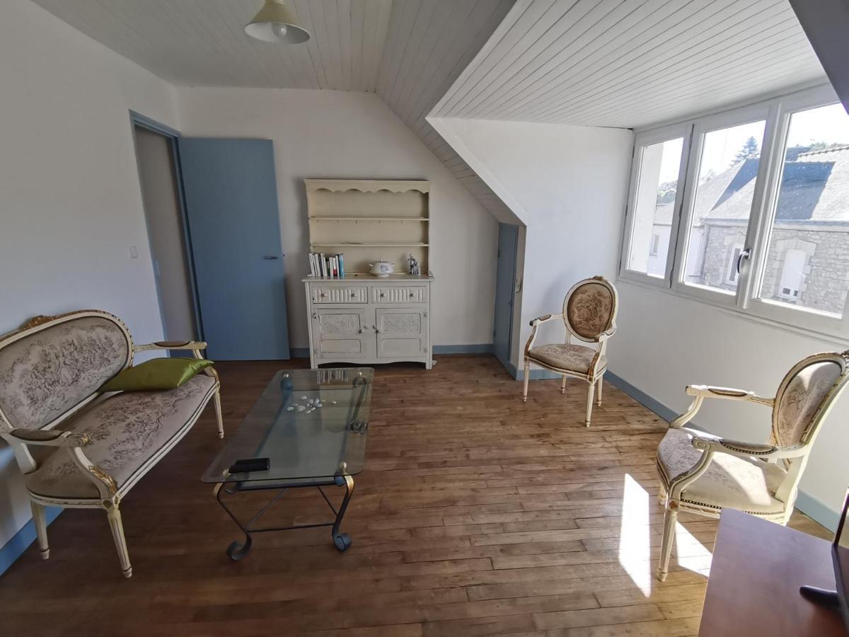 Mignon Appartement Sous Les Toits Guéméné-sur-Scorff Eksteriør billede